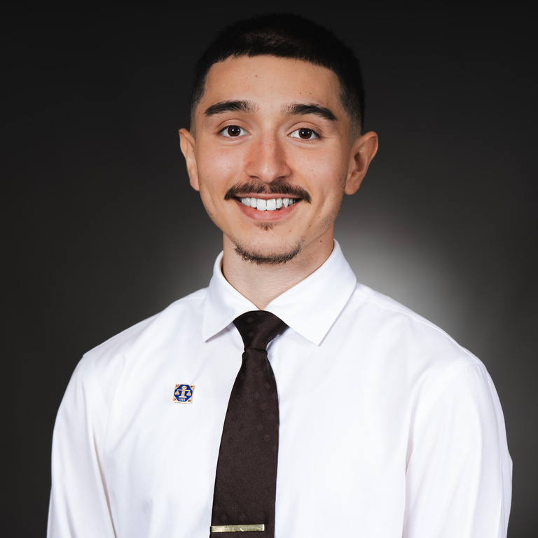 Samuel Mendoza Headshot